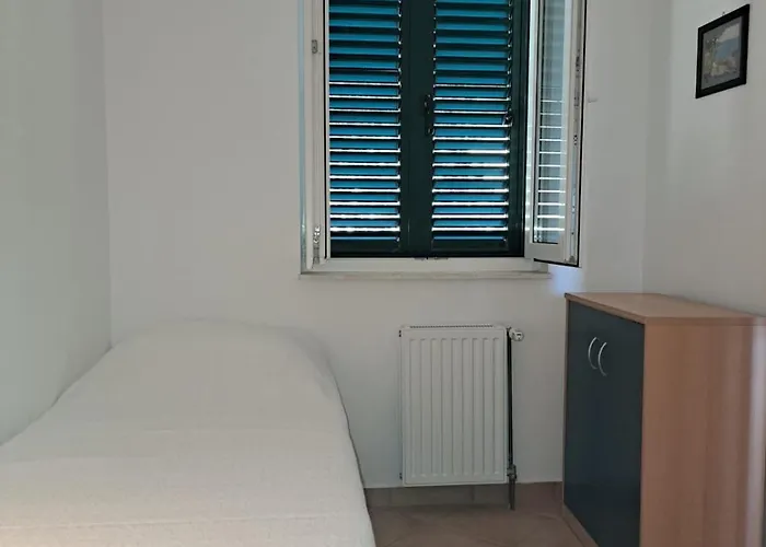 Frodo Lägenhet Makarska